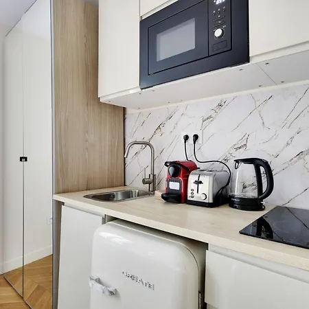 Pick A Flat's In Saint-lazare - Rue De Londres *