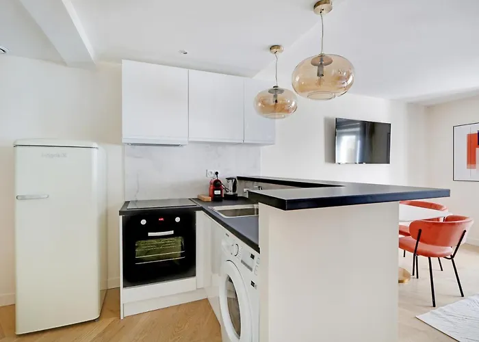 Pick A Flat's In Saint-lazare - Rue De Londres Paříž